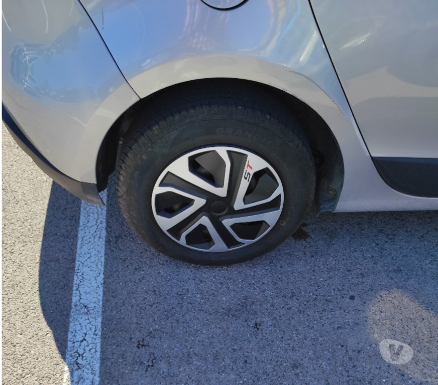 Pièces et services auto Hérault Sete - 34200 - Photos Vivastreet cherche roue complète