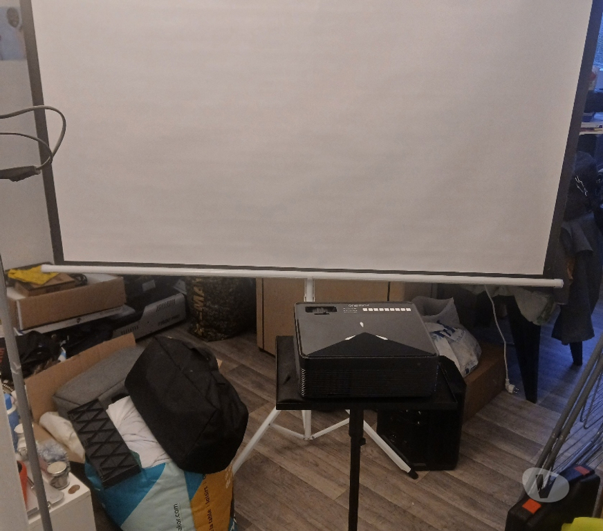 Photo - Video - Son Seine-et-Marne Chelles - 77500 - Photos Vivastreet Vend Vidéoprojecteur et sont equipement