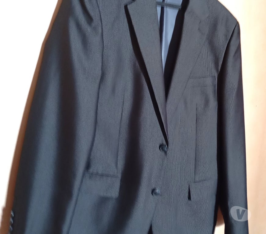 Vêtements occasion Gironde Talence - 33400 - Photos Vivastreet Veste de costume