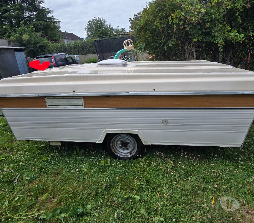 Caravane d'occasion Marne Esternay - 51310 - Photos Vivastreet Caravane pliante avec auvent