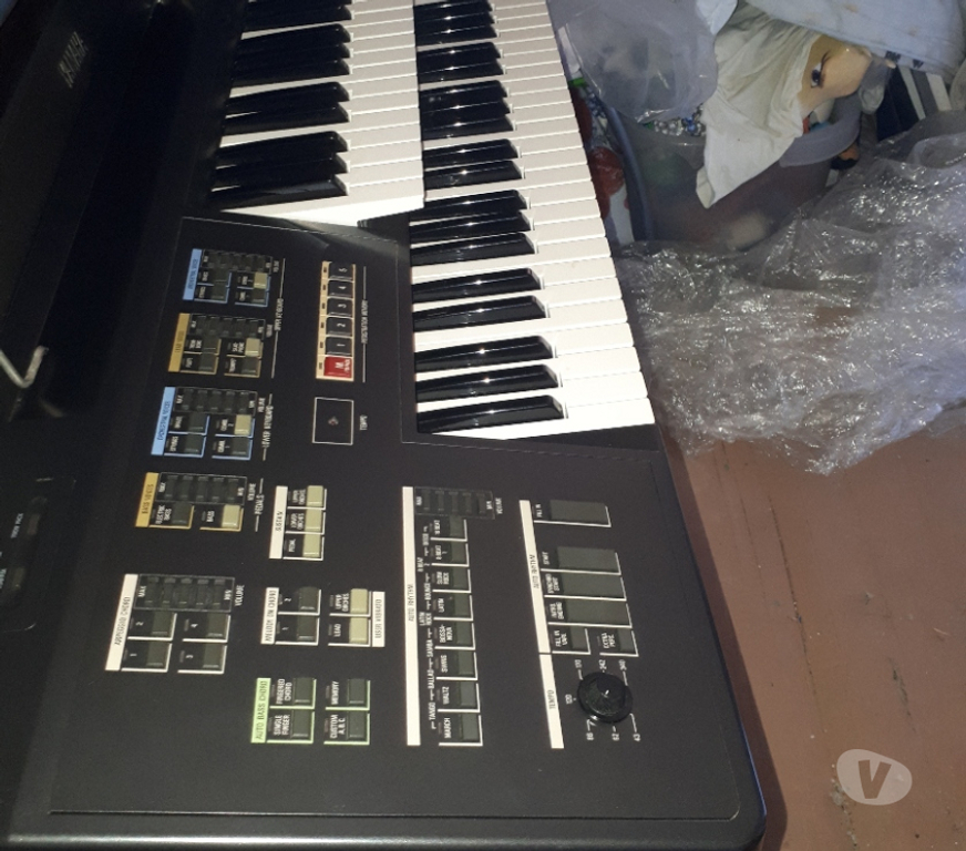 Instruments de musique Bouches-du-Rhône Aubagne - 13400 - Photos Vivastreet Orgue Yamaha ME 35 peu servi état neuf