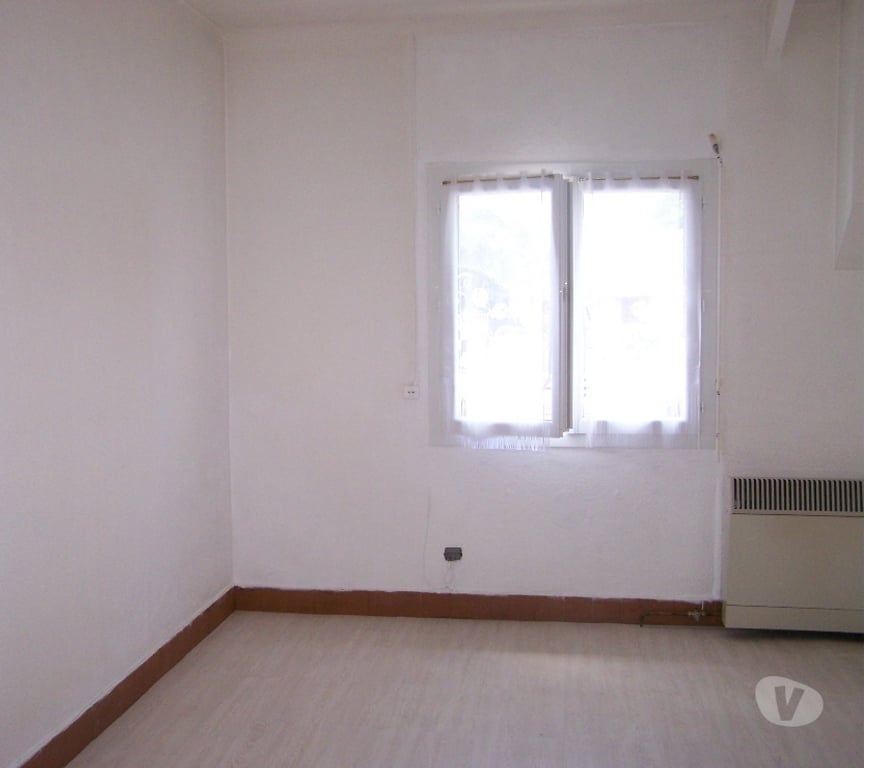 Location maison Seine-Maritime Eu - 76260 - Photos Vivastreet Loue à Eu petite maison - 50m2 (1 chambre)