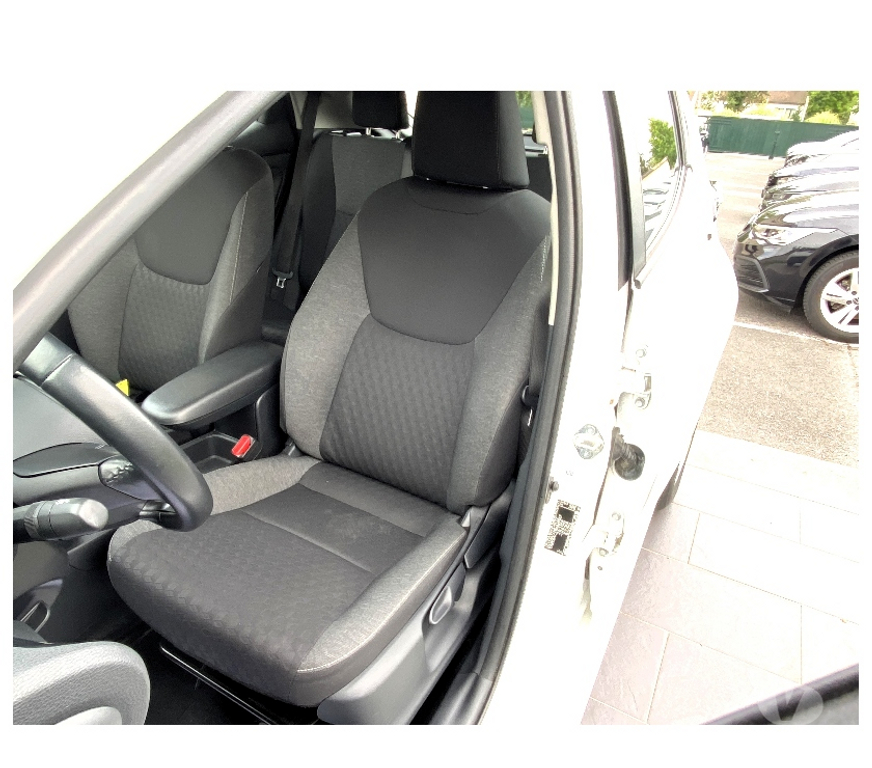 Voiture d'occasion Oise Nogent sur Oise - 60180 - Photos Vivastreet TOYOT AYARIS HYBRIDE DYNAMIC BUSINESS BEYOND 116H 1.5L