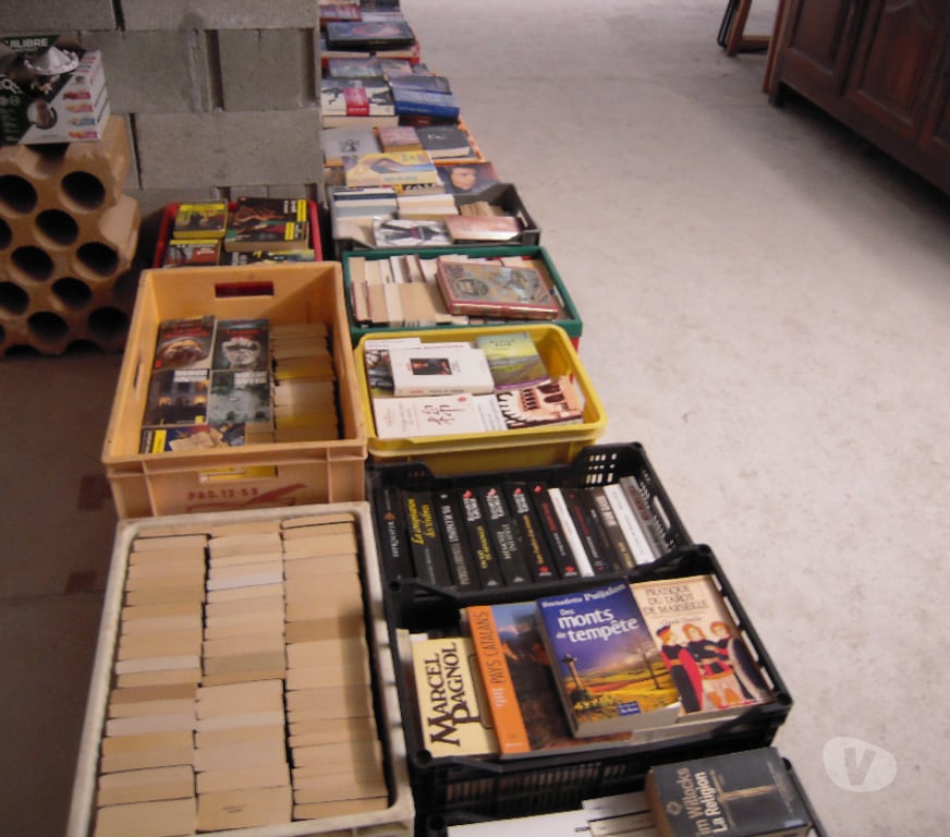 Livres occasion Hérault Villeveyrac - 34560 - Photos Vivastreet LOT DE 250 LIVRES COMME NEUF A ENLEVER