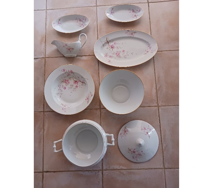 Ameublement & art de la table Gard Nimes - Photos Vivastreet Ensemble de vaisselle sept pieces