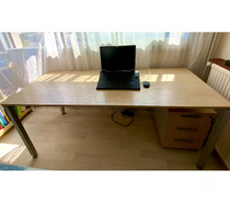 Bureau + caisson à 3 tiroirs – Très bon état