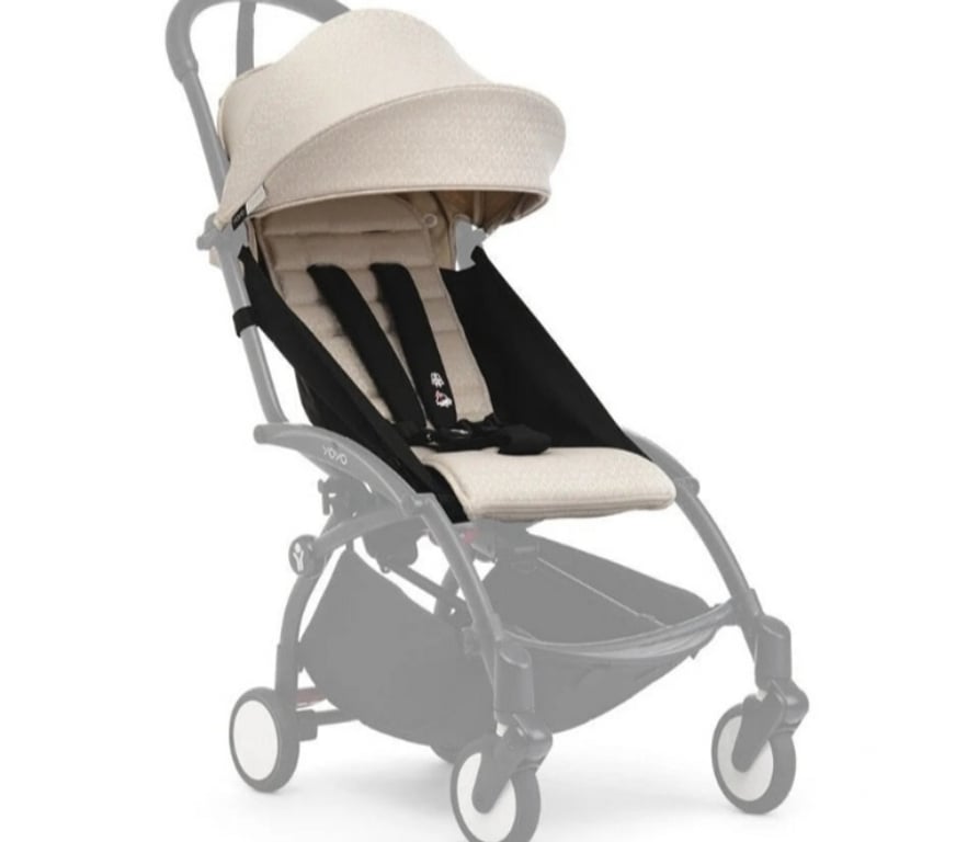 Equipements bébés Gard Nimes - Photos Vivastreet poussette Babyzen YOYO² 6+,