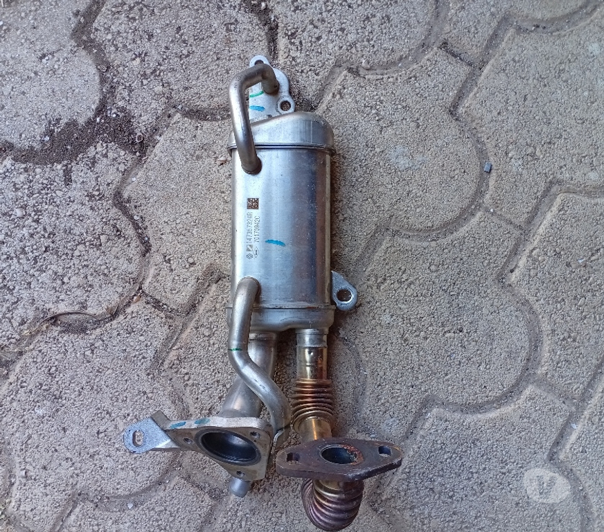 Pièces et services auto Bouches-du-Rhône Vitrolles - 13127 - Photos Vivastreet Vend refroidisseur EGR 1.5 dci Renault