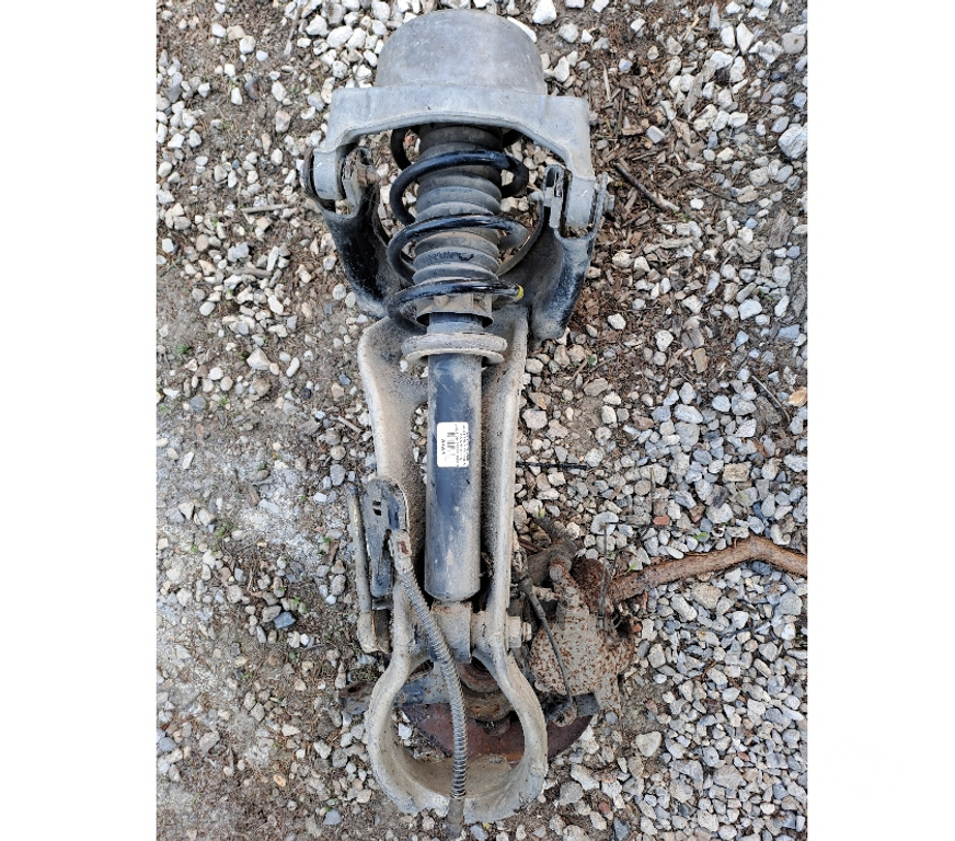 Pièces et services auto Seine-et-Marne Montceaux les Provins - 77151 - Photos Vivastreet 407 bloc amortisseur