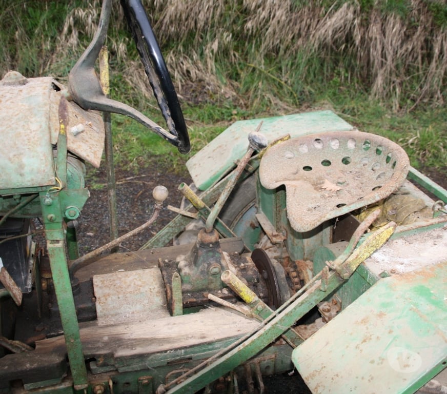 Tracteur occasion Tarn Montdragon - 81440 - Photos Vivastreet Tracteur collection 4 RM DORIOT, FLANDRIN & PARANT