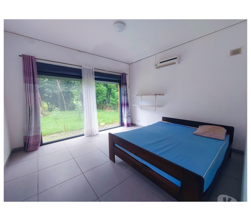 Vente Maison Madagascar - Photos Vivastreet Mahambo villa meublée, bord de la mer, accessible, 9500m2