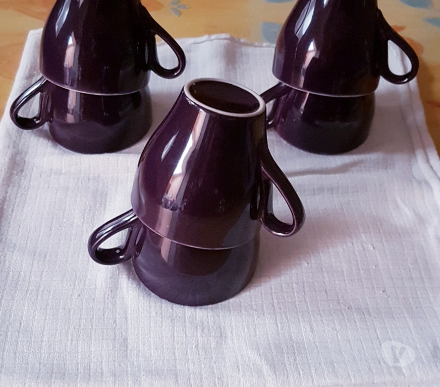 Ameublement & art de la table Nord Croix - 59170 - Photos Vivastreet A SAISIR - Lot Tasses De Café Céramique Verni Violet