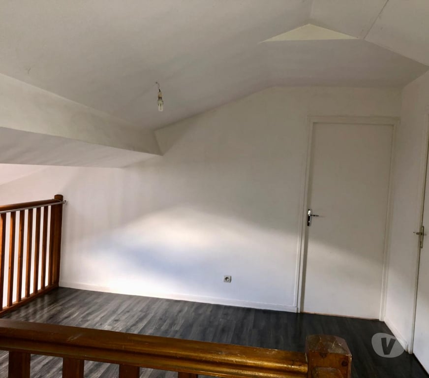Location appartement Loire Le Chambon Feugerolles - 42500 - Photos Vivastreet DUPLEX T3 T4 CLIMATISE CALME AVEC PARKING disponible