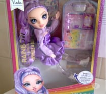 28€ Sparkle and shine viola (Rainbow High)