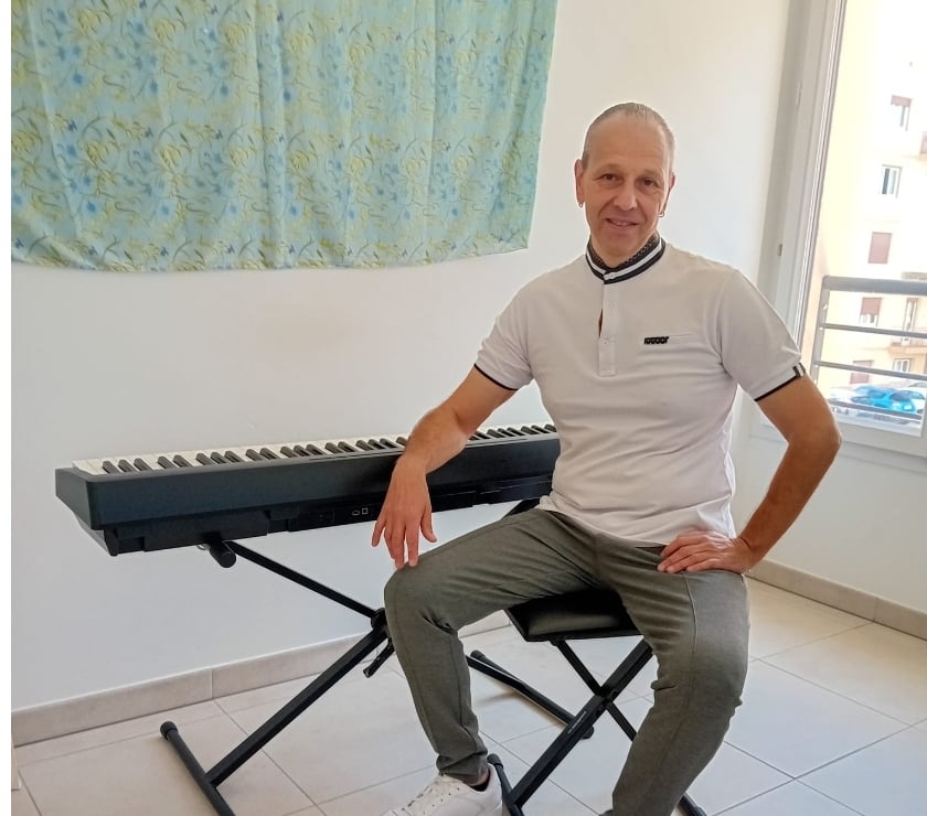 Musique - Théâtre - Danse St Laurent du Var Alpes-Maritimes - Photos Vivastreet Cours de piano pour tous publics(avec réduction d'impôts)