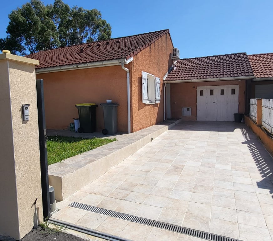 Vente Maison Rhône Meyzieu - 69330 - Photos Vivastreet Vente maison 110 m² Meyzieu (69330)