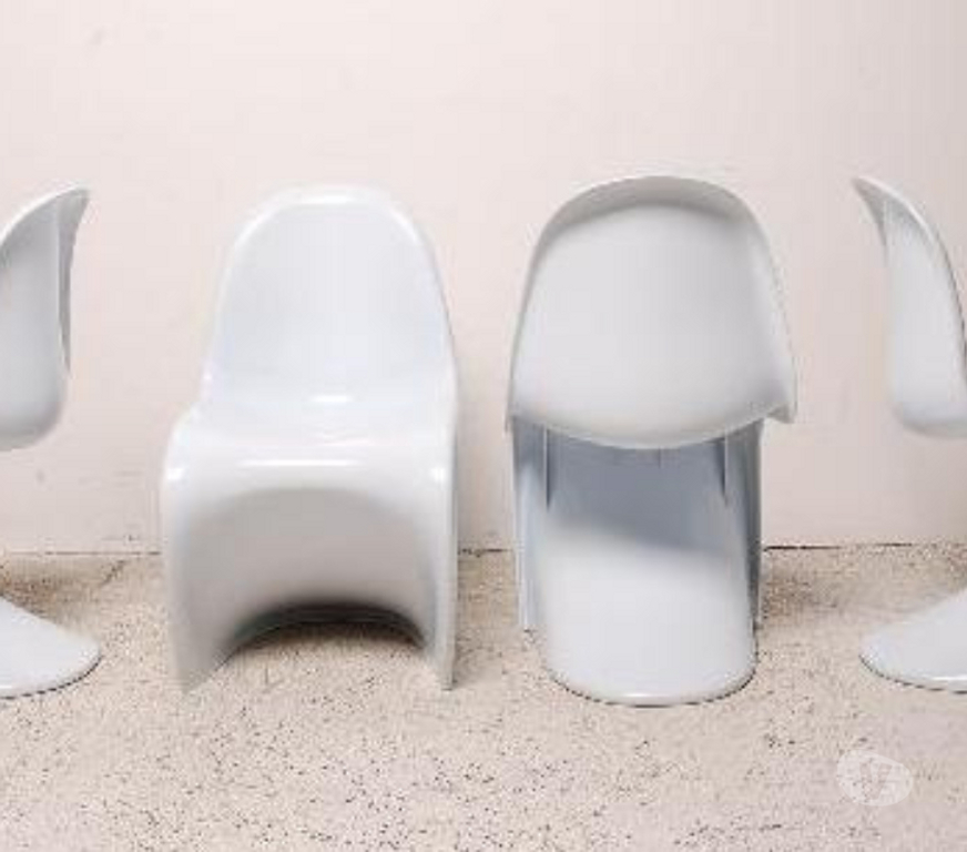 Ameublement & art de la table Ain Bellignat - 01100 - Photos Vivastreet Chaise design Panton chair brillante blanc noir ABS