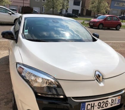 Voiture d'occasion Givet Ardennes - Photos Vivastreet RENAULT MEGANE III COUPE phase 2