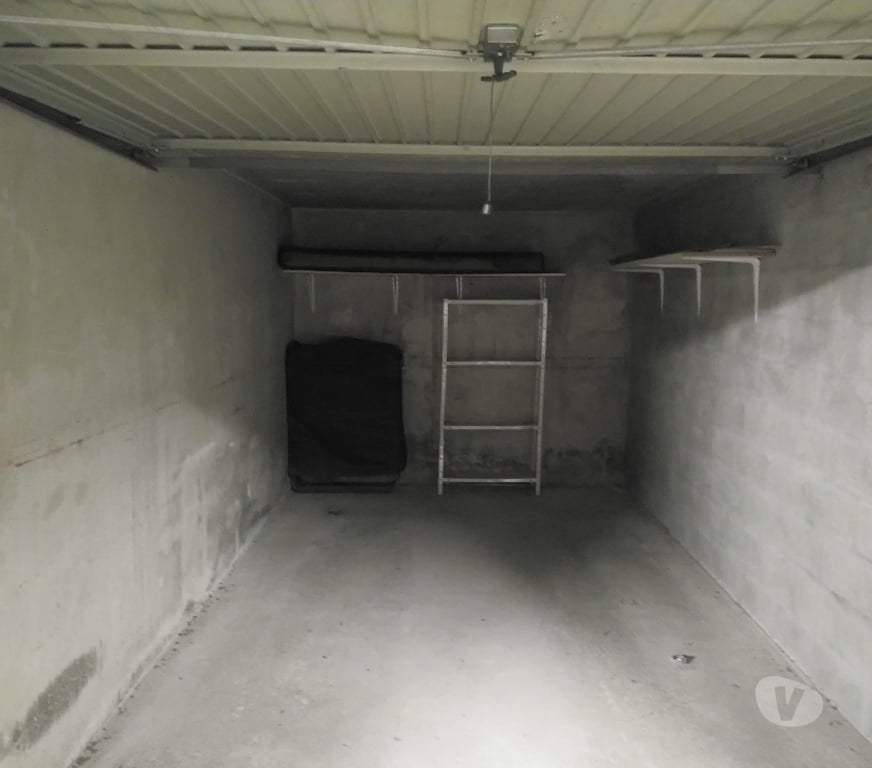 Appartements à vendre Alpes-Maritimes St Laurent du Var - 06700 - Photos Vivastreet Charmant 2p au calme avec 90m2 d'extérieur