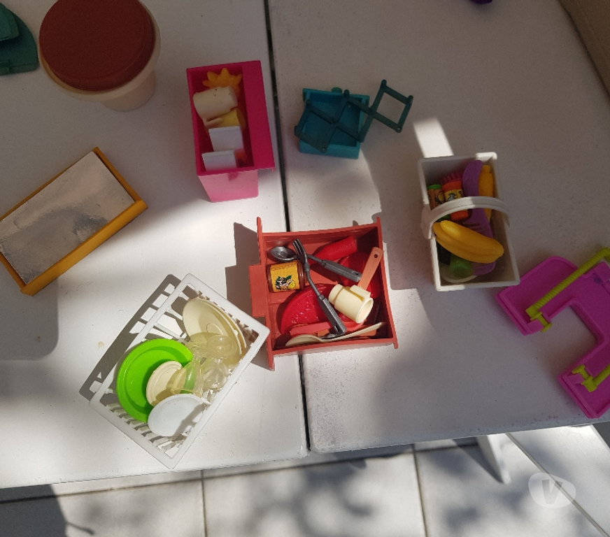 Jeux - Jouets Essonne Juvisy sur Orge - 91260 - Photos Vivastreet barbies ensemble camping car, voiture, vélo, meubles