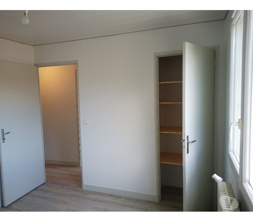 Location maison Alpes-de-Haute-Provence Marcoux - 04420 - Photos Vivastreet F4 vide (5 km de Digne) 2 niveaux, intérieur rénové