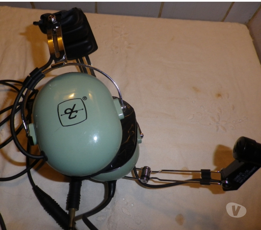 Photo - Video - Son Yvelines Fontenay le Fleury - 78330 - Photos Vivastreet Casque David Clark H10-30