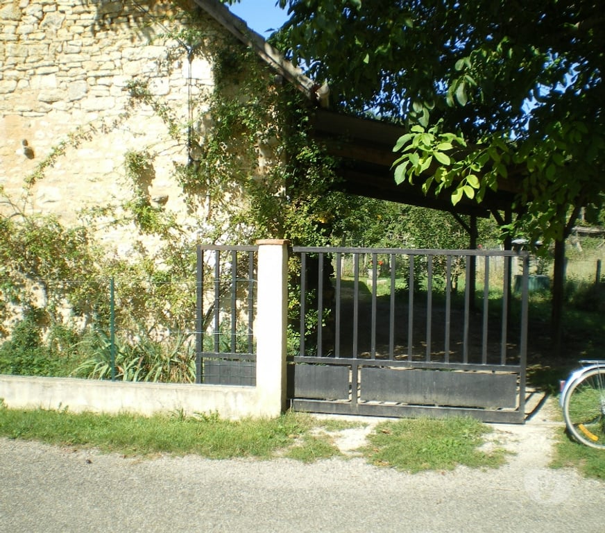 Location maison Lot Gigouzac - 46150 - Photos Vivastreet fermette rénovée