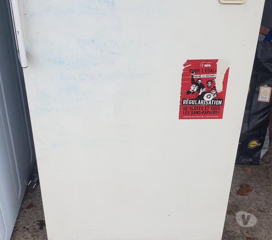 Electroménager occasion Seine-Saint-Denis Les Lilas - 93260 - Photos Vivastreet PETIT FRIGIDAIRE