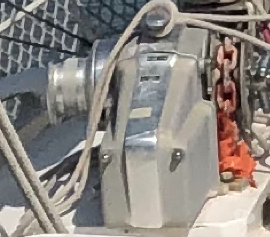 Accessoires bateau Pyrénées-Orientales Canet en Roussillon - 66140 - Photos Vivastreet GUINDEAU ELECTRIQUE SUPER PUISSANT ETAT PARAFAIT