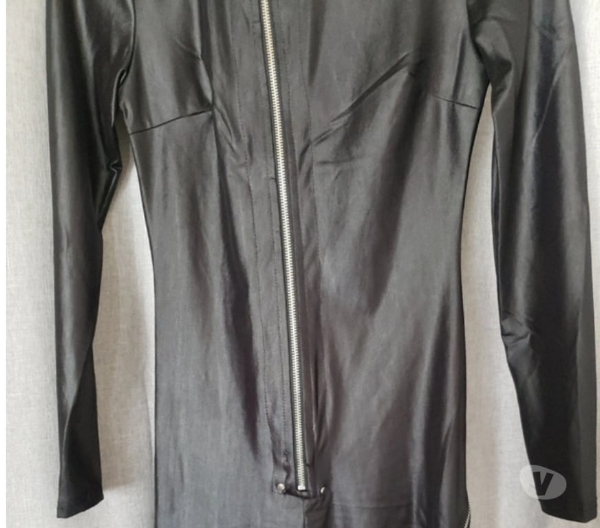 Vêtements occasion Bas-Rhin Haguenau - Photos Vivastreet Combinaison sexy