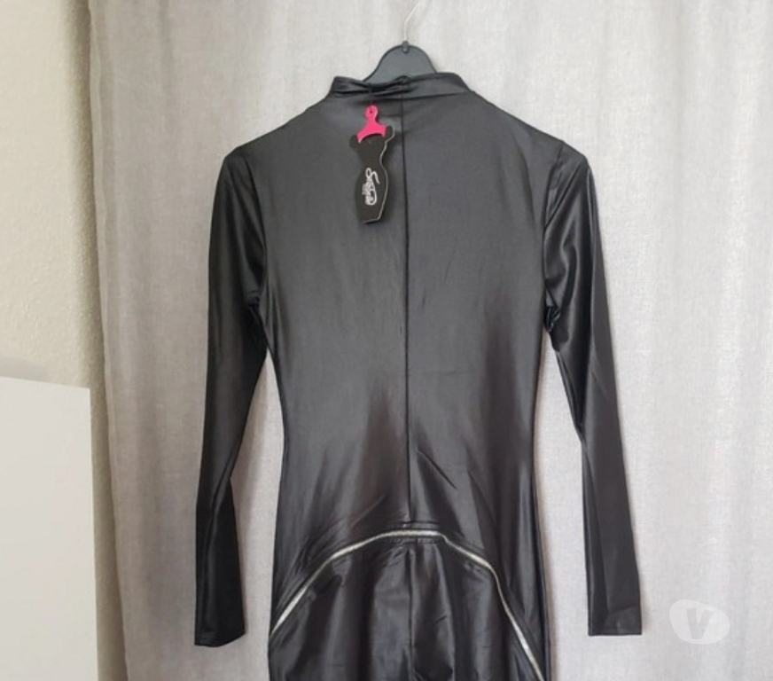 Vêtements occasion Bas-Rhin Haguenau - Photos Vivastreet Combinaison sexy
