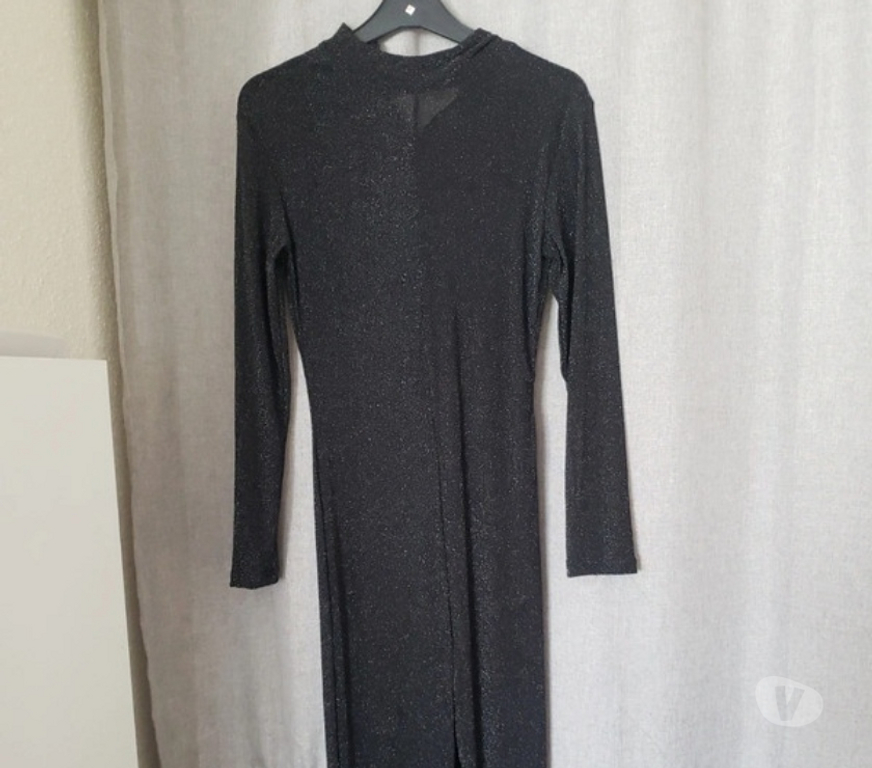 Vêtements occasion Bas-Rhin Haguenau - Photos Vivastreet Combinaison pailletée transparente