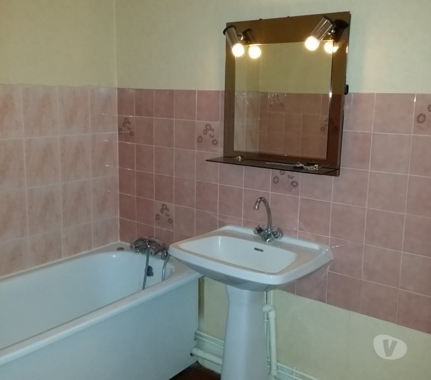 Appartements à vendre Var Sanary sur Mer - 83110 - Photos Vivastreet Charmant T2 de 45.11 m² proche des plages