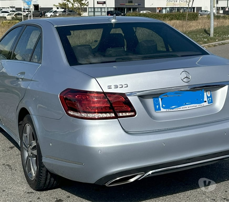 Voiture d'occasion Ille-et-Vilaine Rennes - Photos Vivastreet Mercedes Classe E 300 D Elegance – 9G-Tronic – 2015
