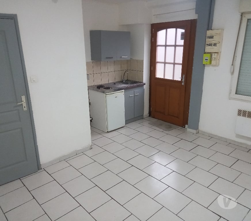 Location appartement Pas-de-Calais Isbergues - Photos Vivastreet Loue à Isbergues appartement 28 m²