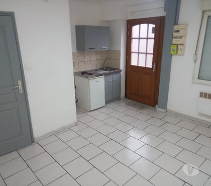 Location appartement Isbergues Isbergues - Photos Vivastreet Loue à Isbergues appartement 28 m²