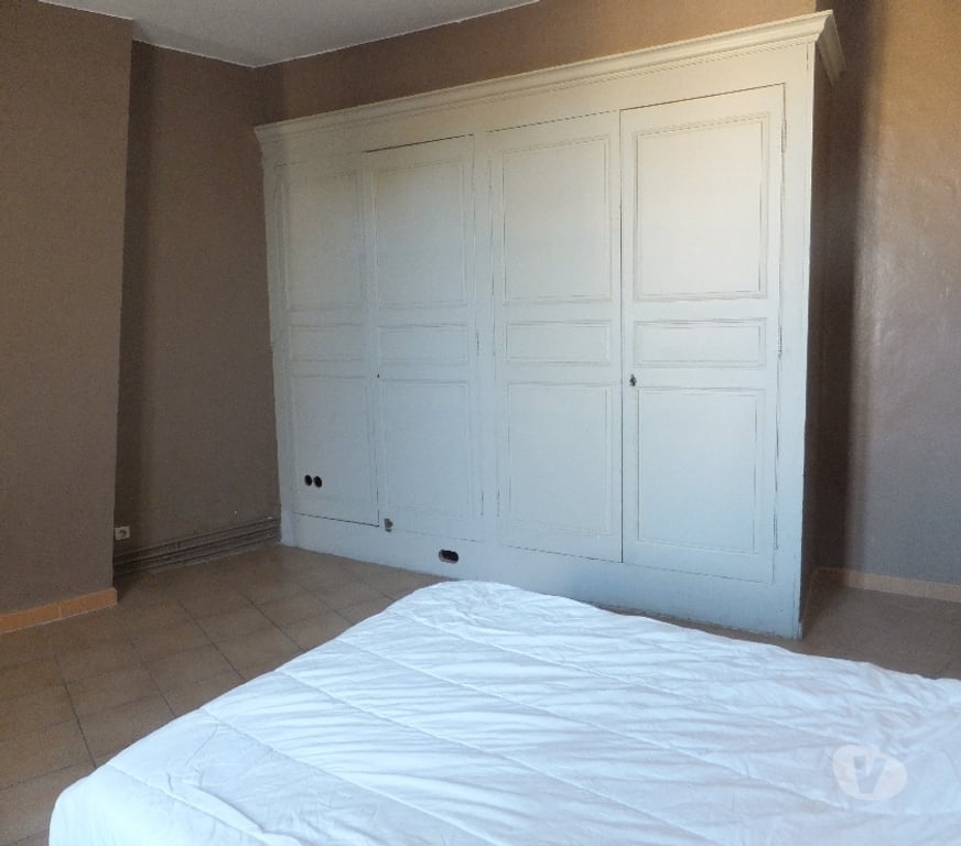 Appartement meublé Vaucluse Carpentras - 84200 - Photos Vivastreet F2 MEUBLE AVEC GRAD SALON