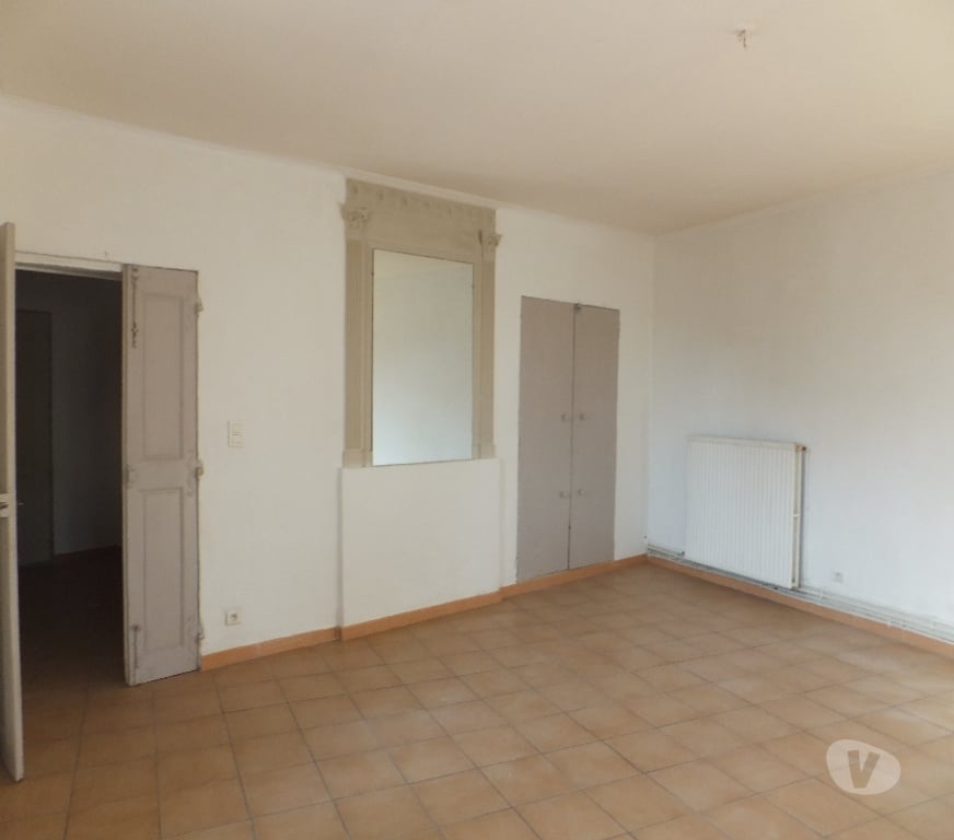 Appartement meublé Vaucluse Carpentras - 84200 - Photos Vivastreet F2 MEUBLE AVEC GRAD SALON