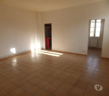 Location appartement meublé Carpentras Vaucluse - Photos Vivastreet F2 MEUBLE AVEC GRAD SALON