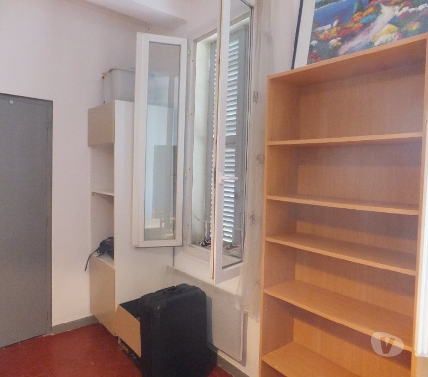 Appartement meublé Vaucluse Carpentras - 84200 - Photos Vivastreet STUDIO MEUBLE CUISINE INDEPENDANTE