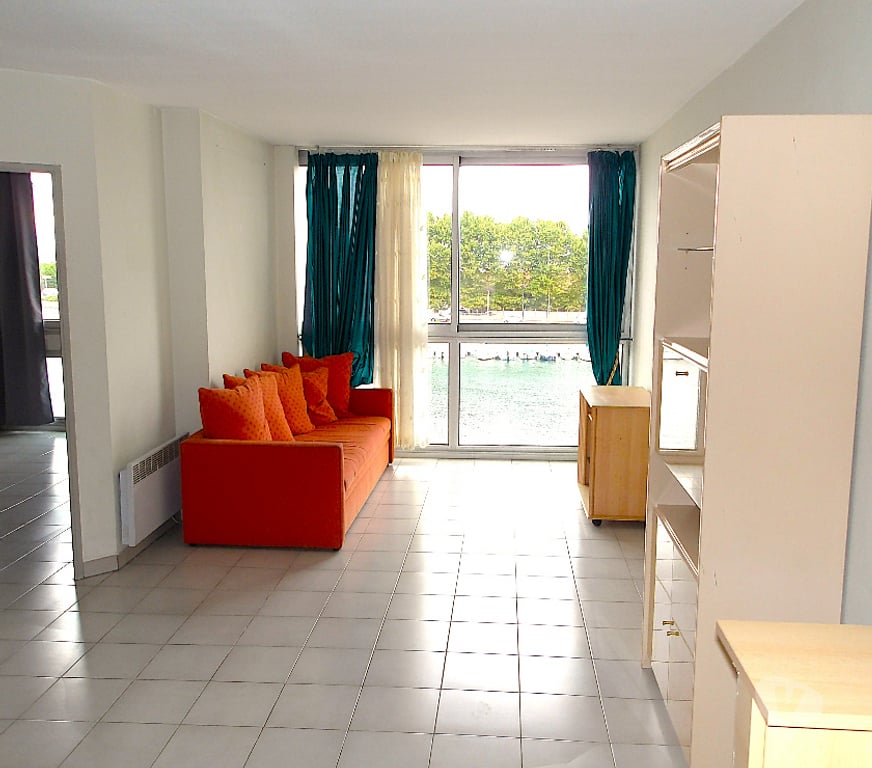 Appartements à vendre Hérault Sete - 34200 - Photos Vivastreet Appartement 68M2 proche gare SNCF et commerces
