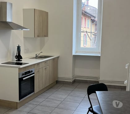 Location appartement Regny Loire - Photos Vivastreet STUDIO 22m² - REGNY