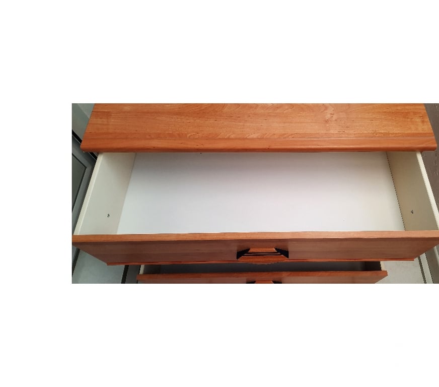 Ameublement & art de la table Nord Wattrelos - 59150 - Photos Vivastreet Meuble en bois 3 tiroirs
