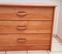 Meuble en bois 3 tiroirs