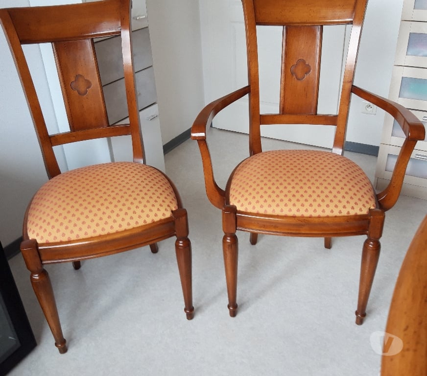 Ameublement & art de la table Moselle Boulange - 57655 - Photos Vivastreet 8 chaises en merisier massif de France