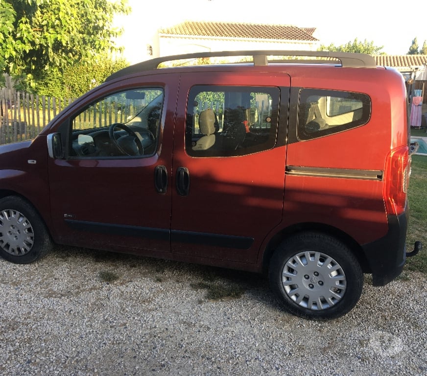 Voiture d'occasion Bouches-du-Rhône St Andiol - 13670 - Photos Vivastreet PEUGEOT BIPPER 1.3 HDI 75CH 2012