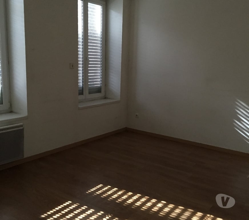 Location appartement Meurthe-et-Moselle Cirey sur Vezouze - 54480 - Photos Vivastreet CIREY SUR VEZOUZE GRAND F3 100M2.en RDC