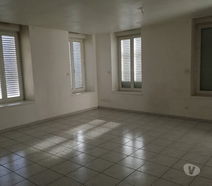 Location appartement Cirey sur Vezouze Meurthe-et-Moselle - Photos Vivastreet CIREY SUR VEZOUZE GRAND F3 100M2.en RDC