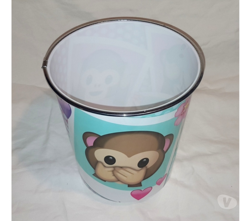 Equipements bébés Gard Nimes - Photos Vivastreet Corbeille emoji singe enfant