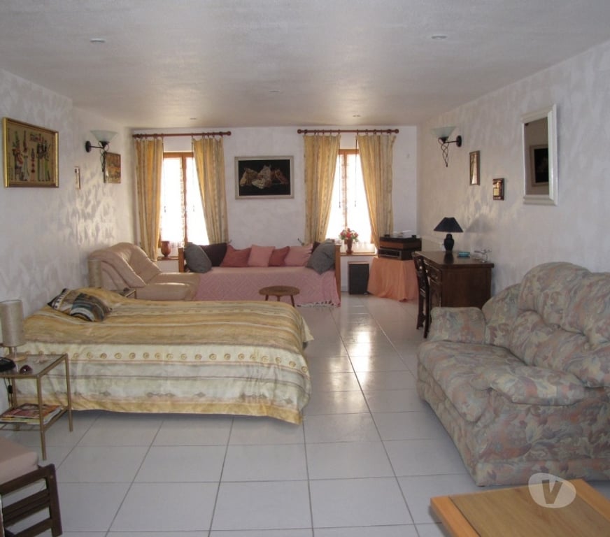 Vente Maison Var Pignans - 83790 - Photos Vivastreet Maison 5 pièces 190m2 - Terrasse